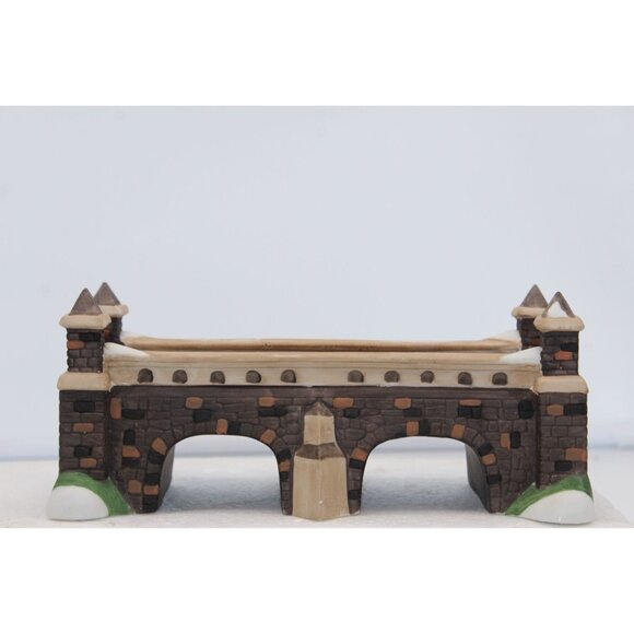 Dept 56 Heritage Village - Stone Train Tressel - Picture 1 of 5